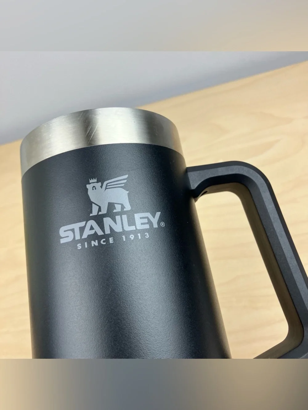 Stanley Adventure Big Grip Beer Stein 24oz Matte Black Stainless Steel Cup Mug - Picture 5 of 13